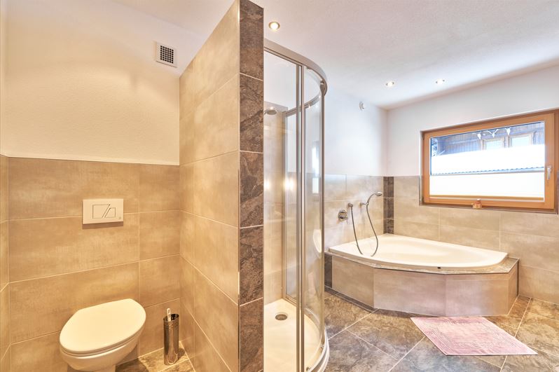 Agnesn Apartmenthaus Badezimmer WC