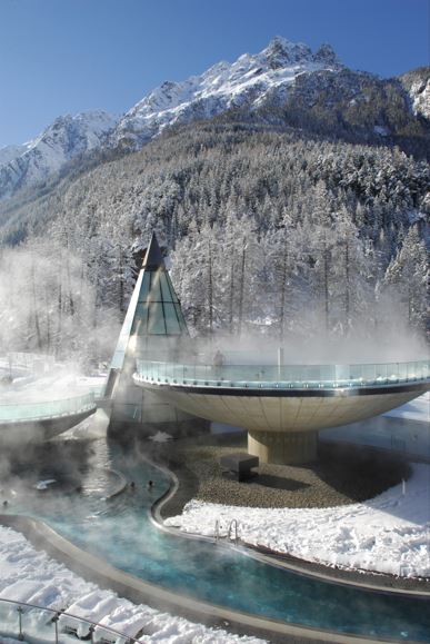 Aqua Dome Tirol Therme Längenfeld, Wasser, Schalen, Schwimmen, Entspannen, Winter, Schnee, Dampf, Bäume, Wald